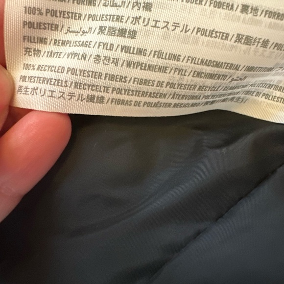 Hollister Sleek Black Vegan Leather Puffer Bomber Jacket - Picture 5 of 8